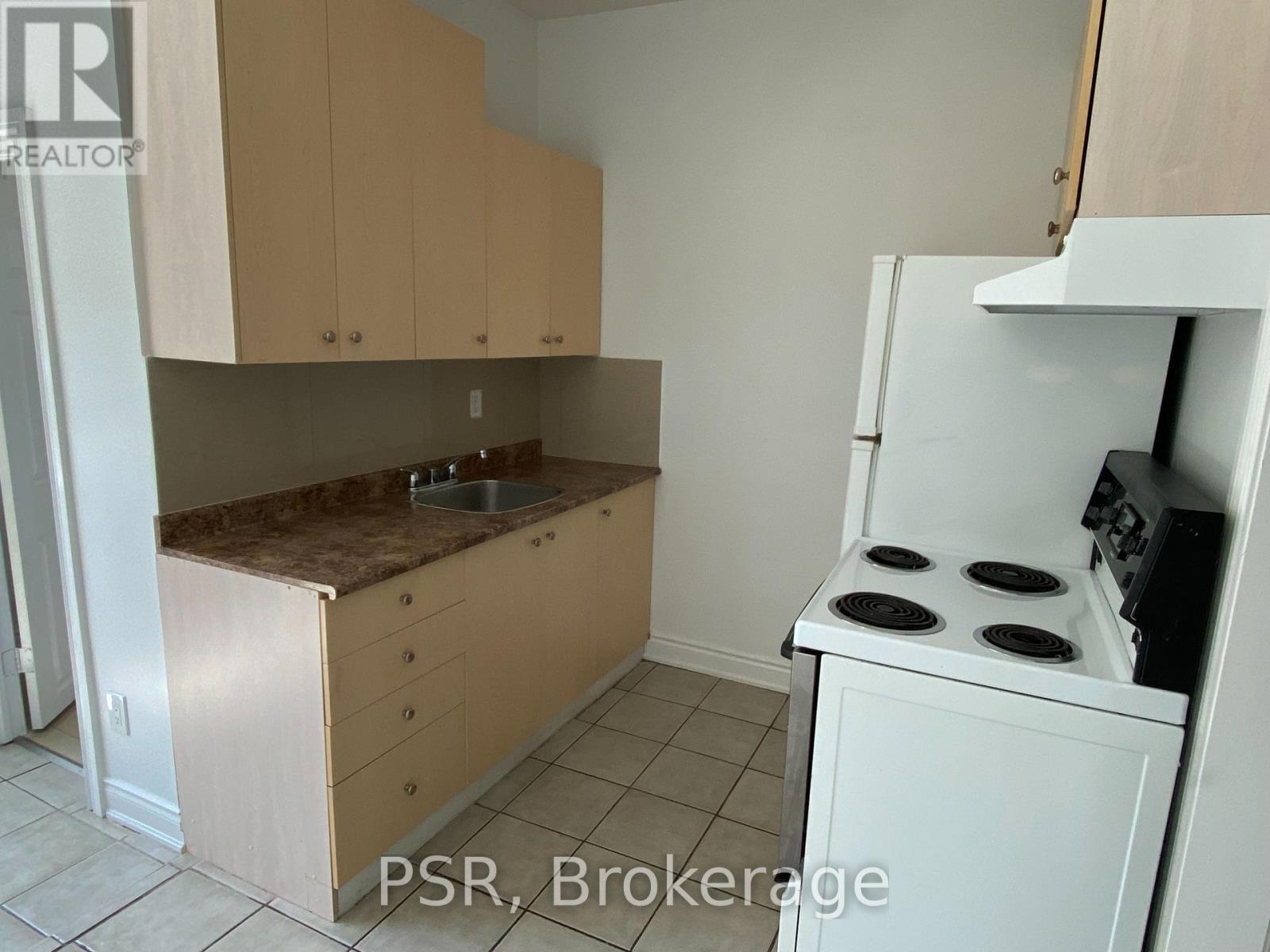 2 - 3110 Lake Shore Boulevard W Property Photo 5
