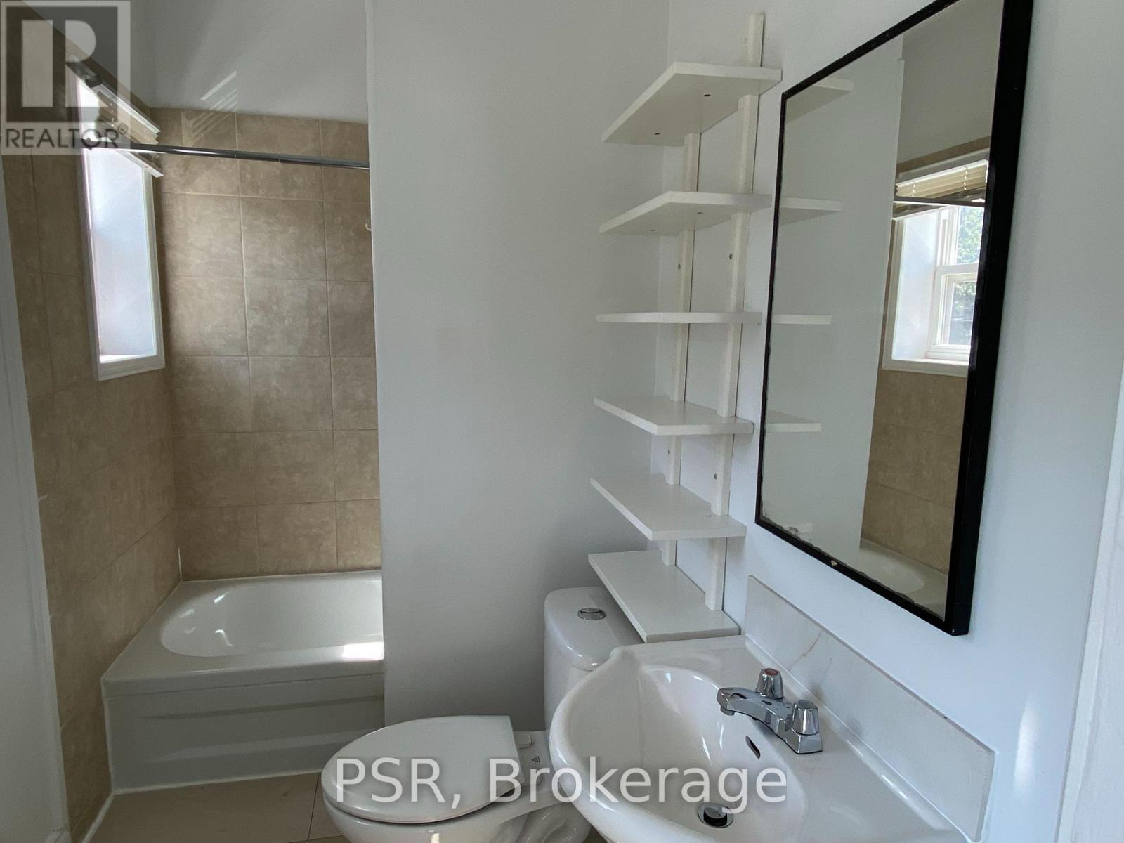 2 - 3110 Lake Shore Boulevard W Property Photo 8