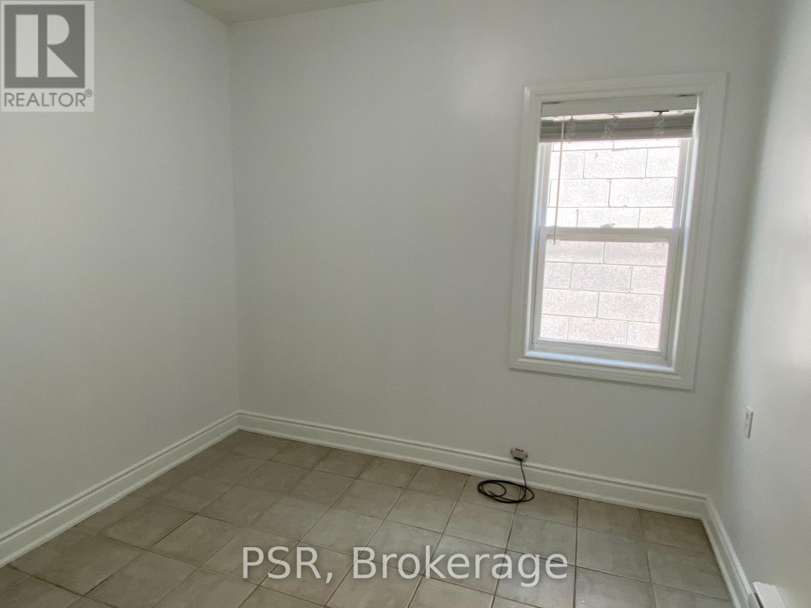 2 - 3110 Lake Shore Boulevard W Property Photo 11