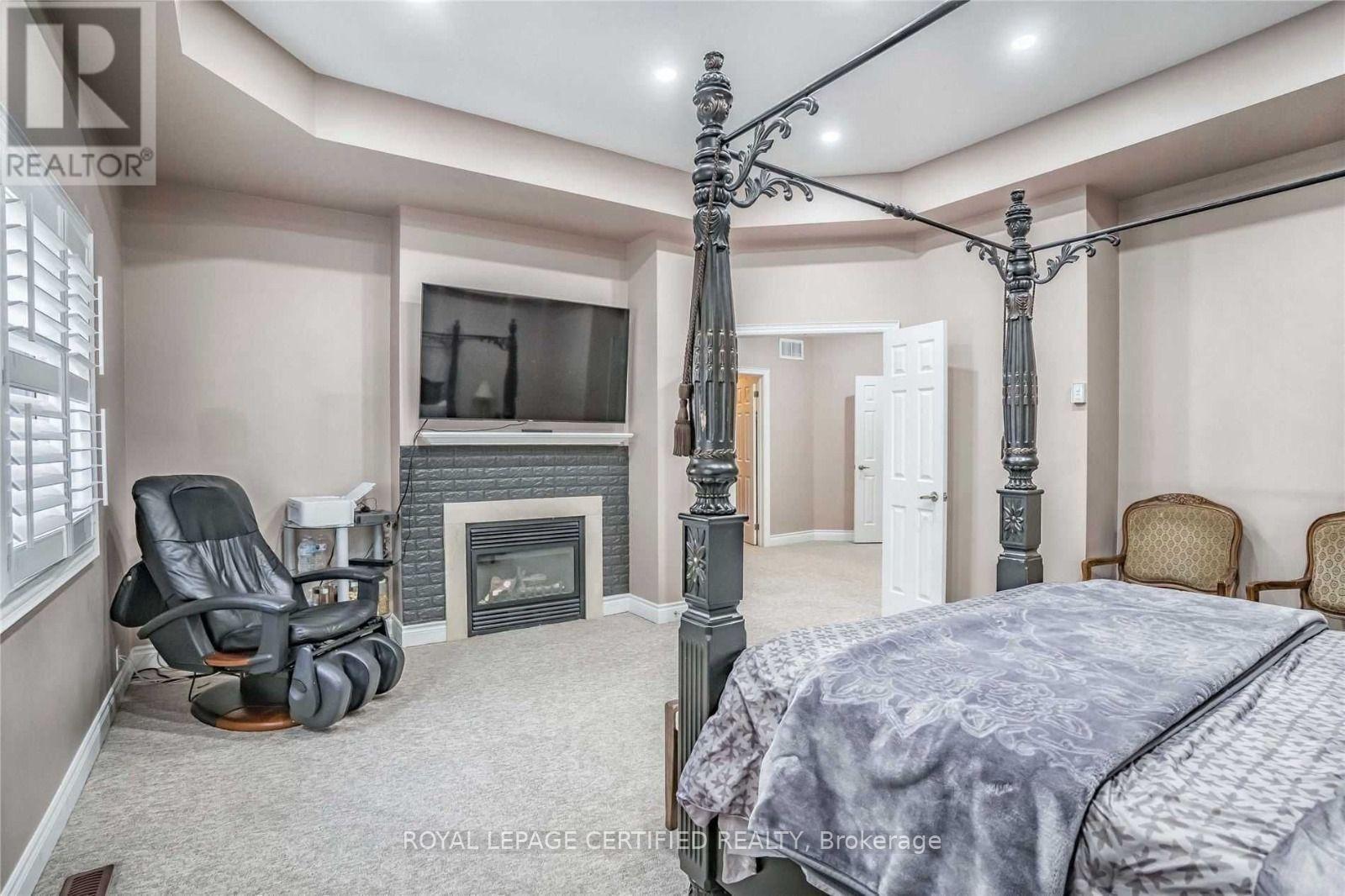 3274 Erin Centre Boulevard Property Photo 18