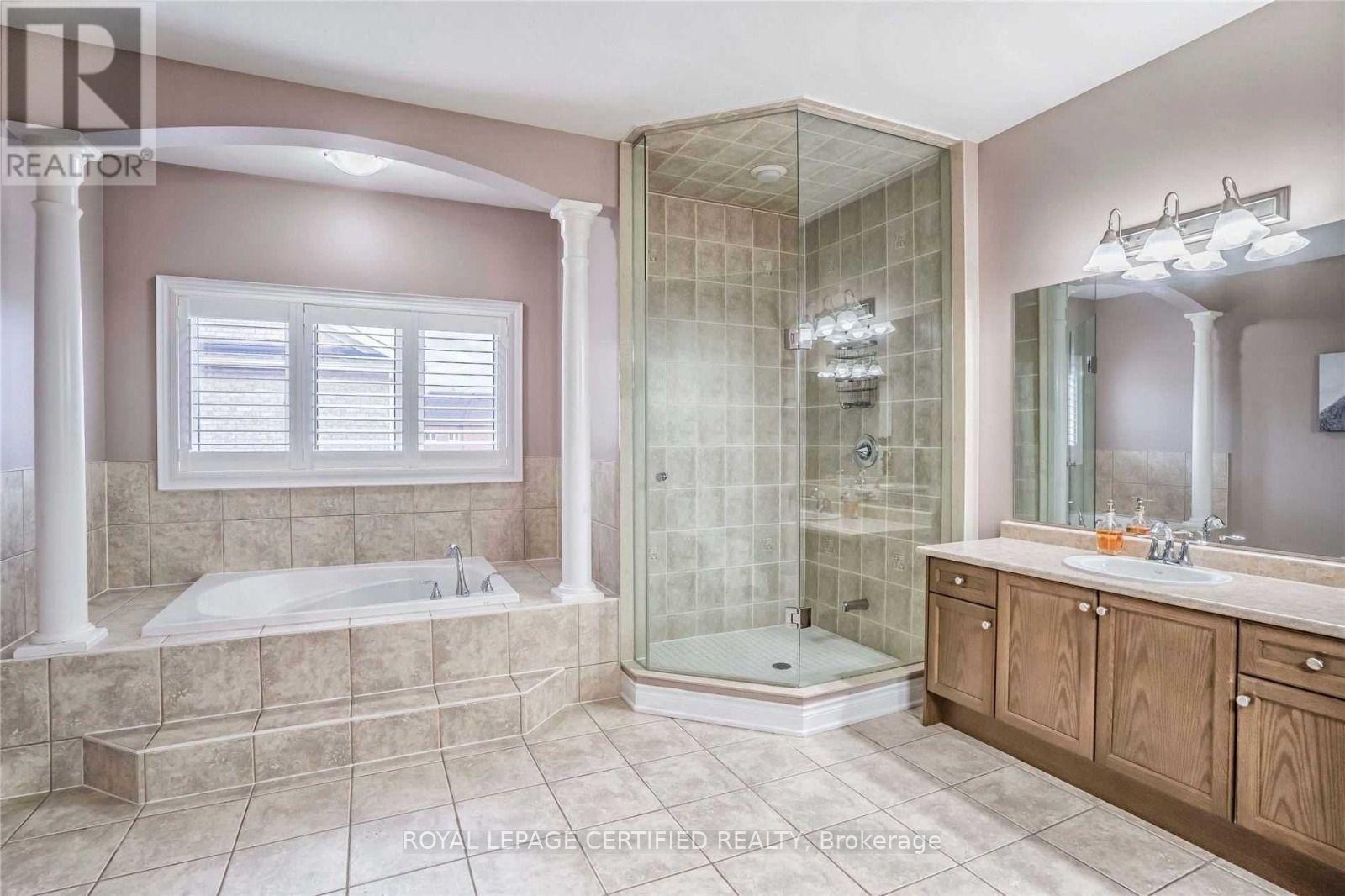 3274 Erin Centre Boulevard Property Photo 32