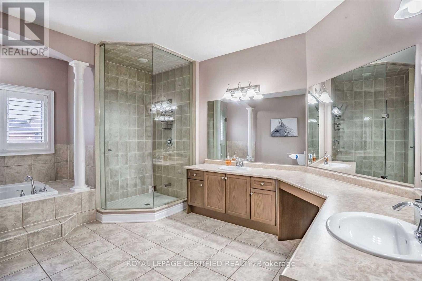 3274 Erin Centre Boulevard Property Photo 33