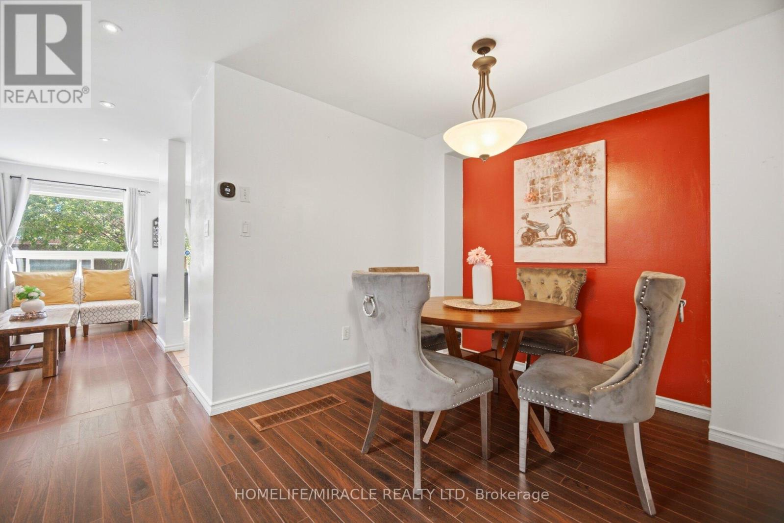 45 Ridgefield Court Property Photo 11