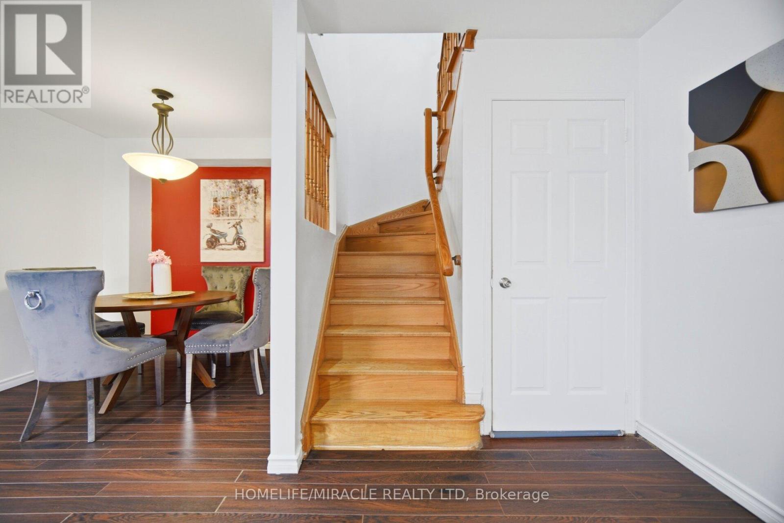 45 Ridgefield Court Property Photo 22