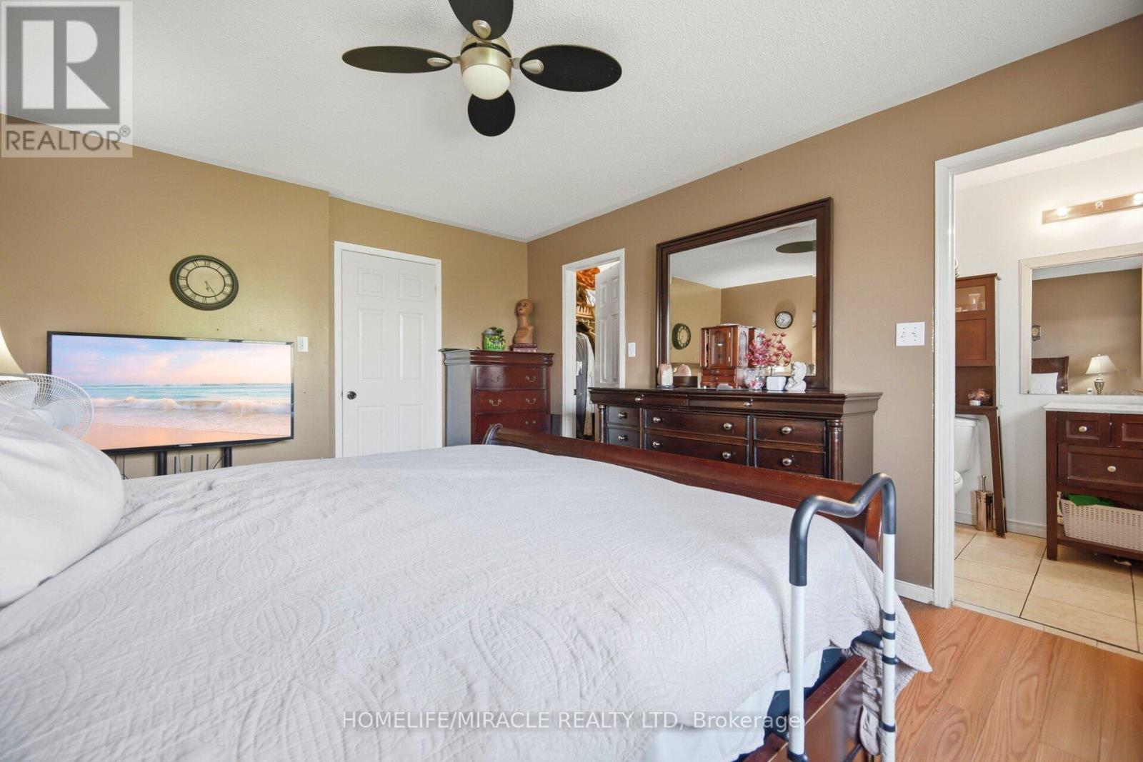 45 Ridgefield Court Property Photo 28