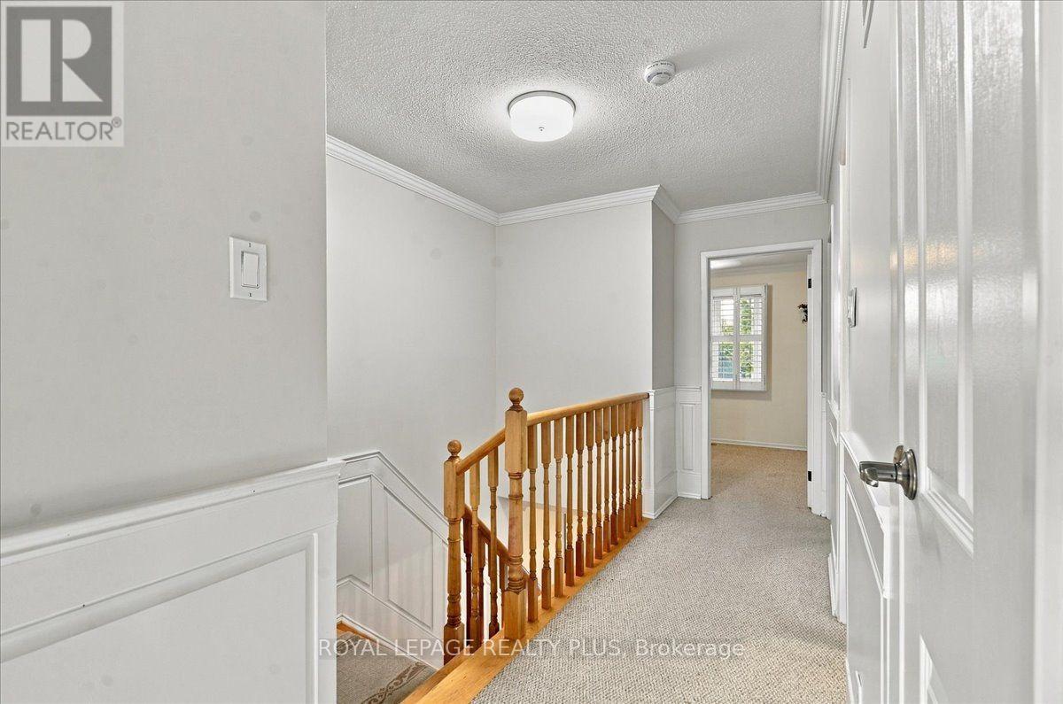 4 - 1951 Rathburn Road E Property Photo 15