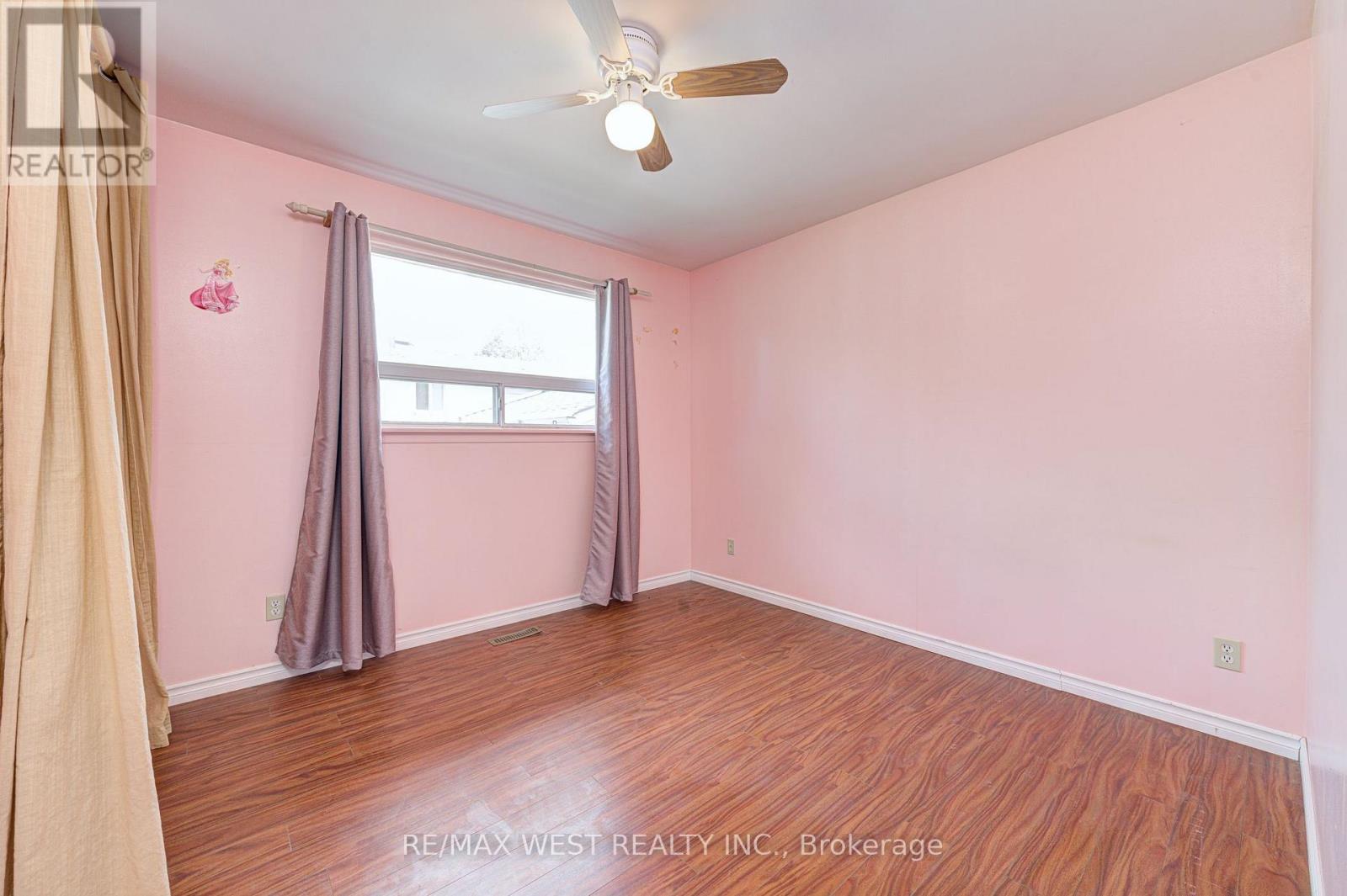 Upper Lvl - 18 Glenforest Road Property Photo 18