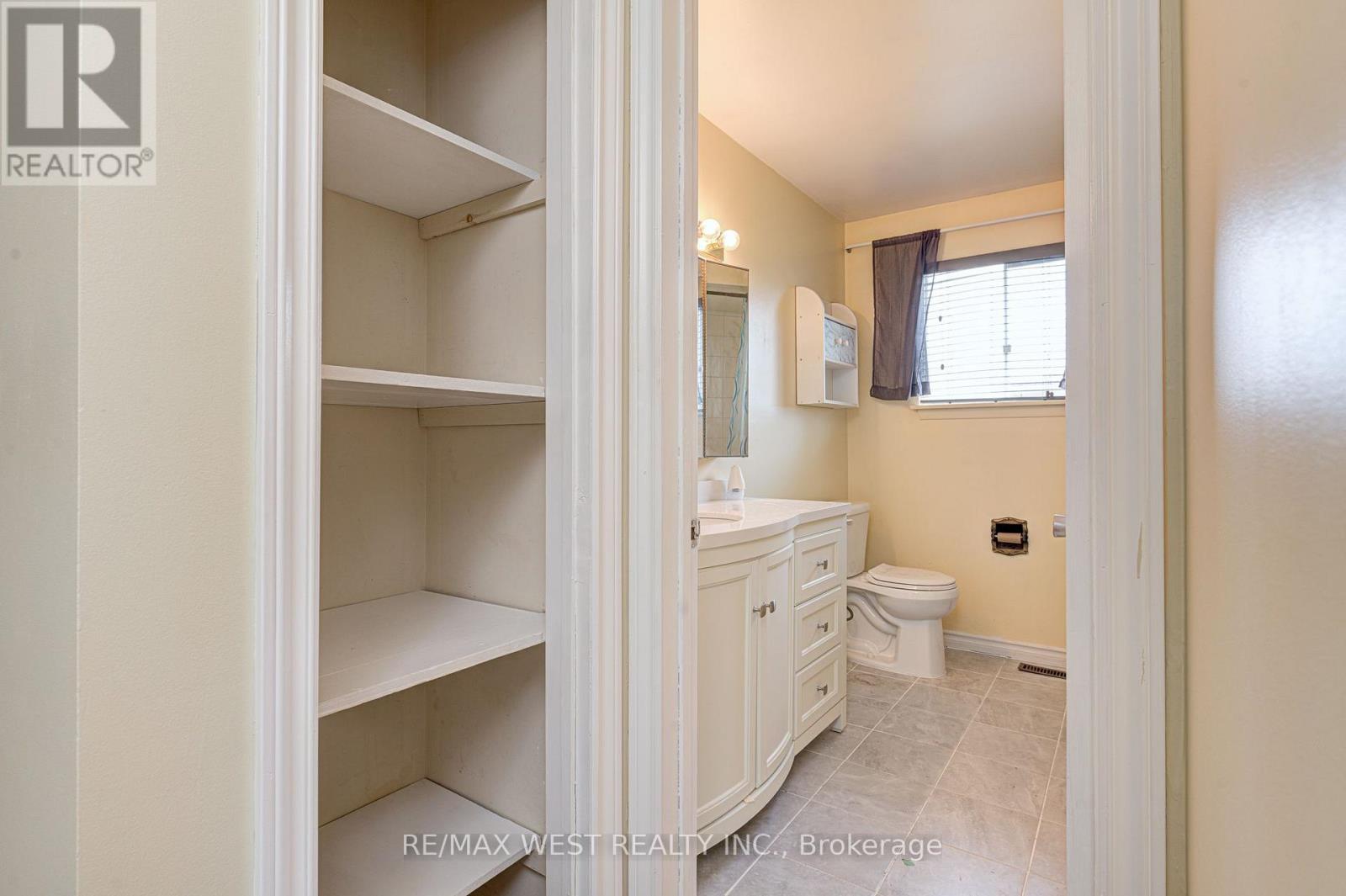 Upper Lvl - 18 Glenforest Road Property Photo 20