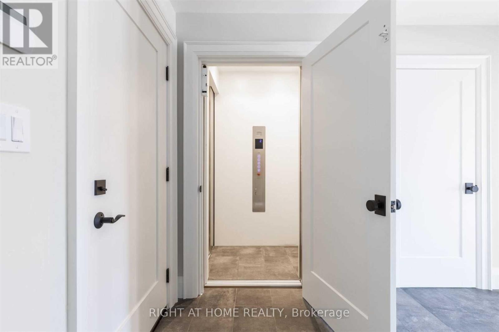 79 Wilson Street E Property Photo 4