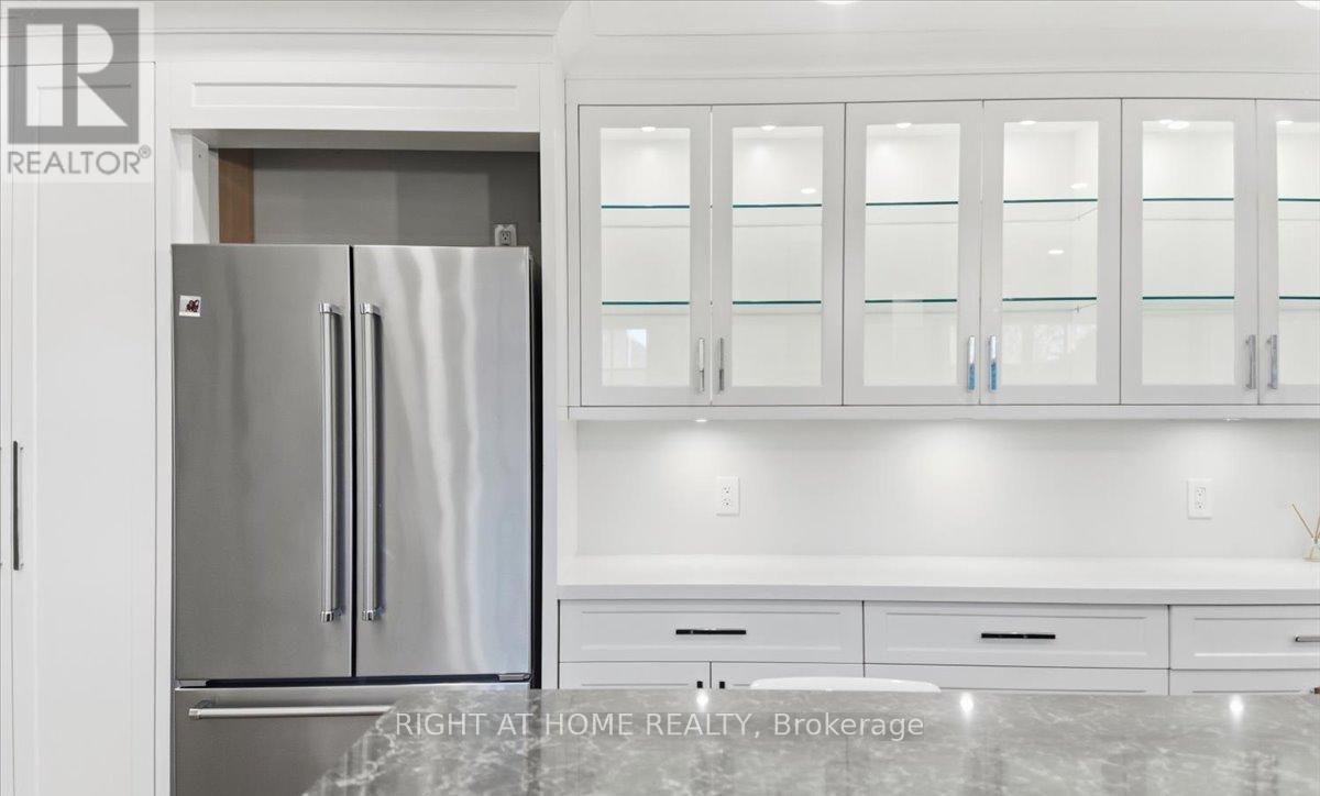 79 Wilson Street E Property Photo 12