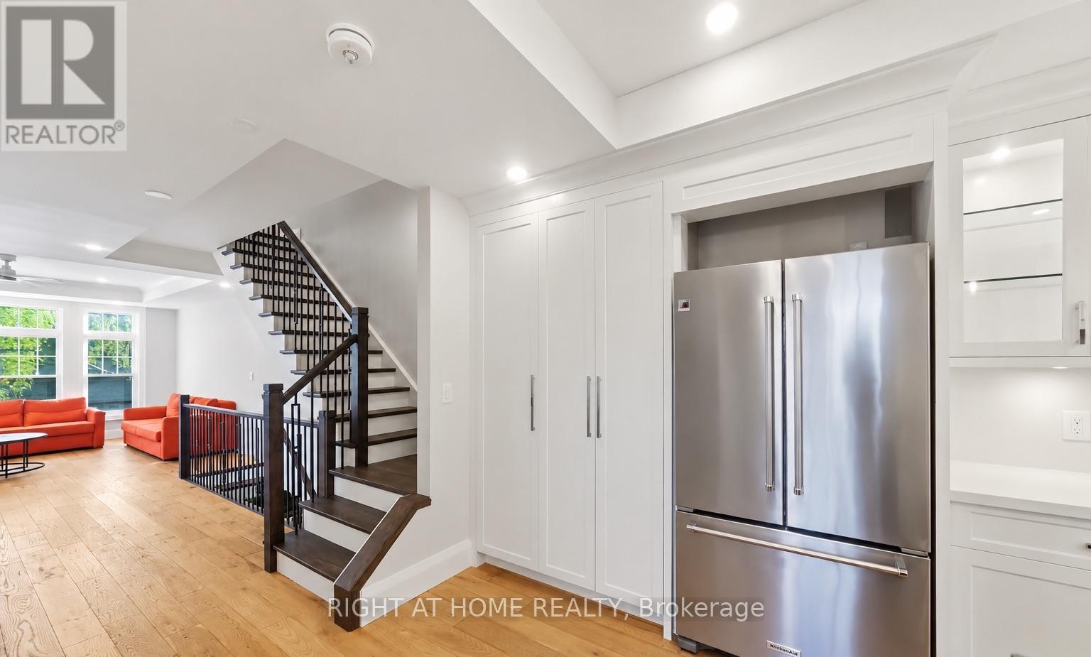 79 Wilson Street E Property Photo 16