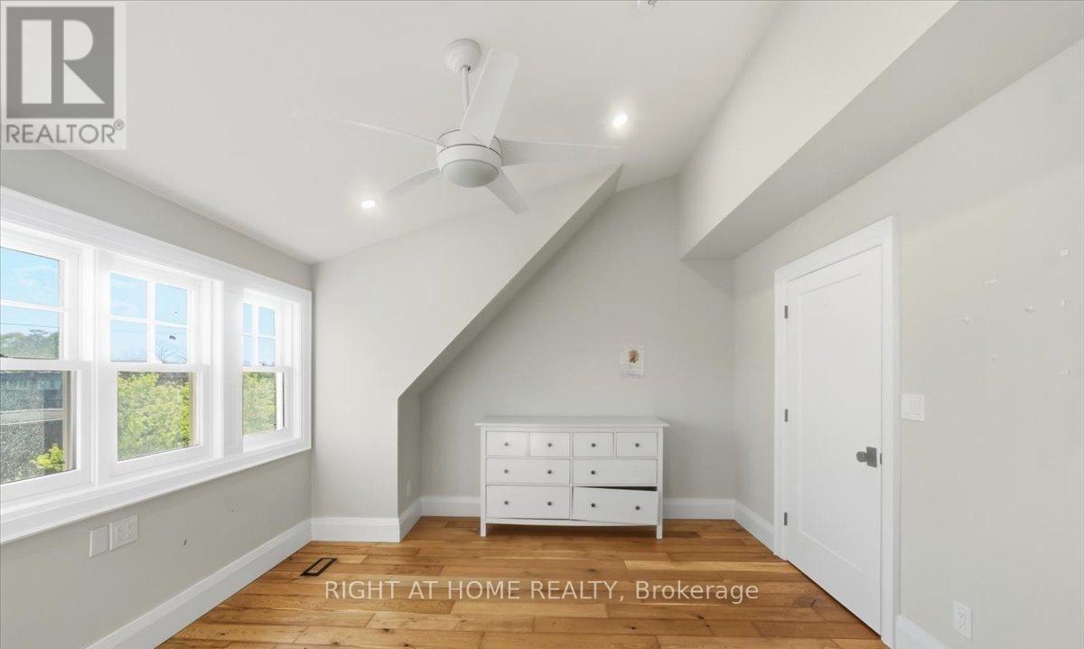 79 Wilson Street E Property Photo 30