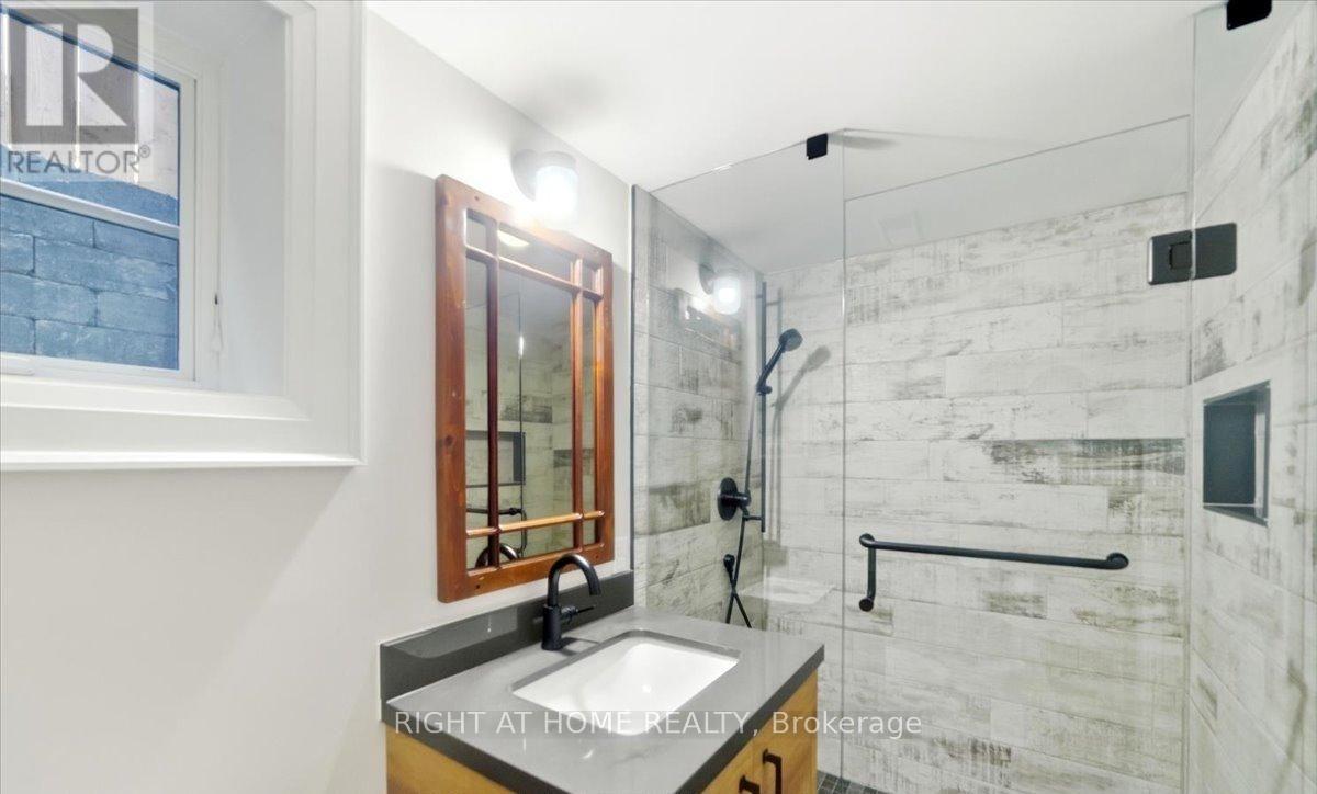 79 Wilson Street E Property Photo 35