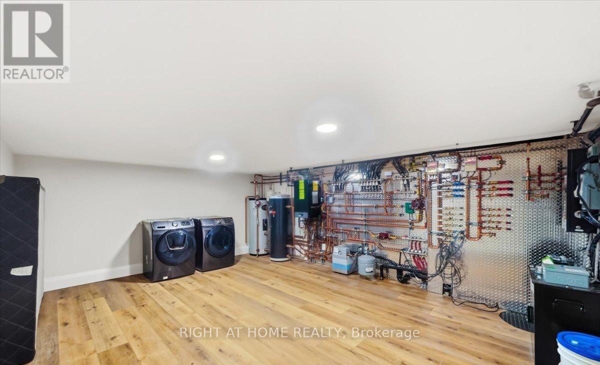 79 Wilson Street E Property Photo 36