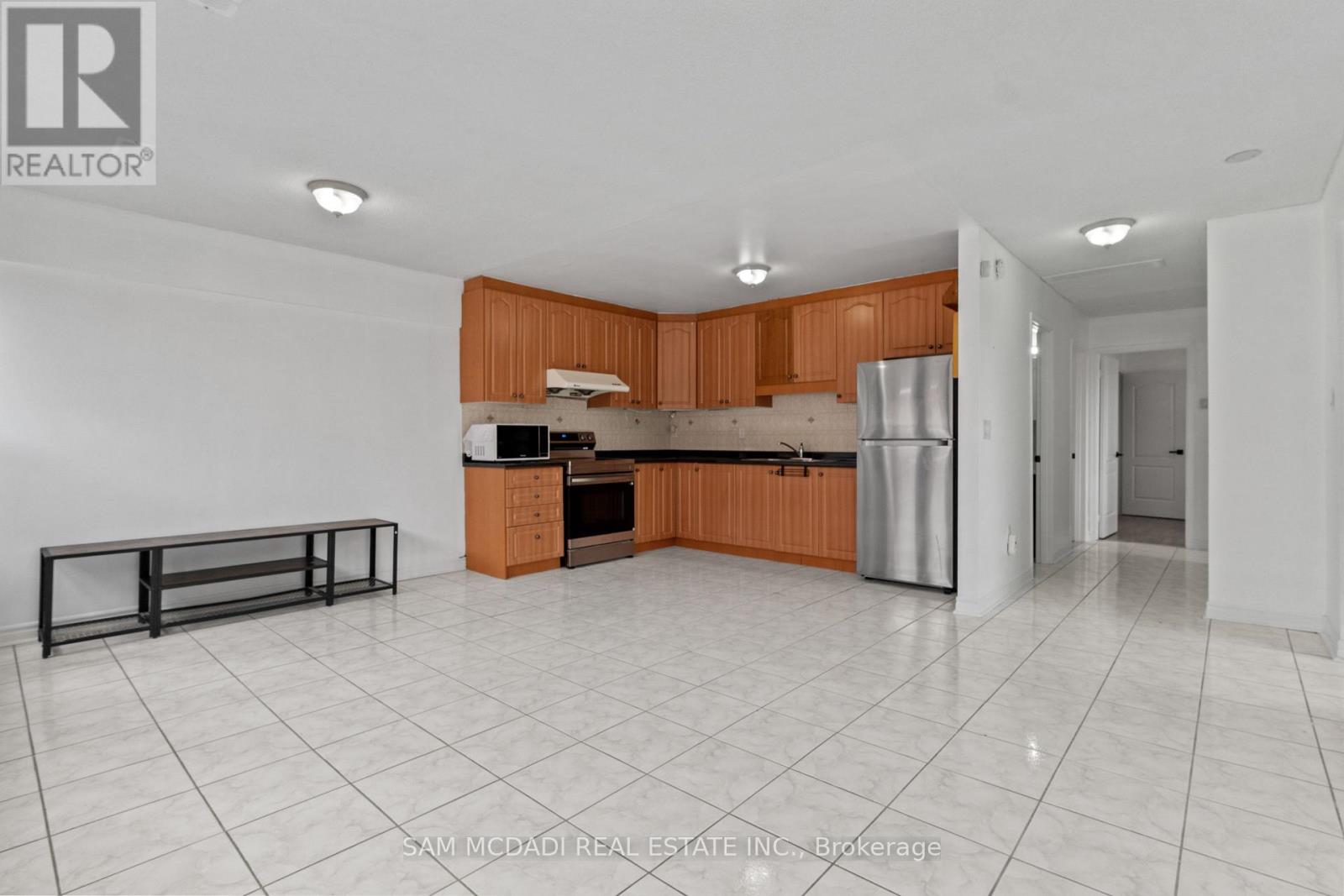 3 - 2922 Islington Avenue Property Photo 1