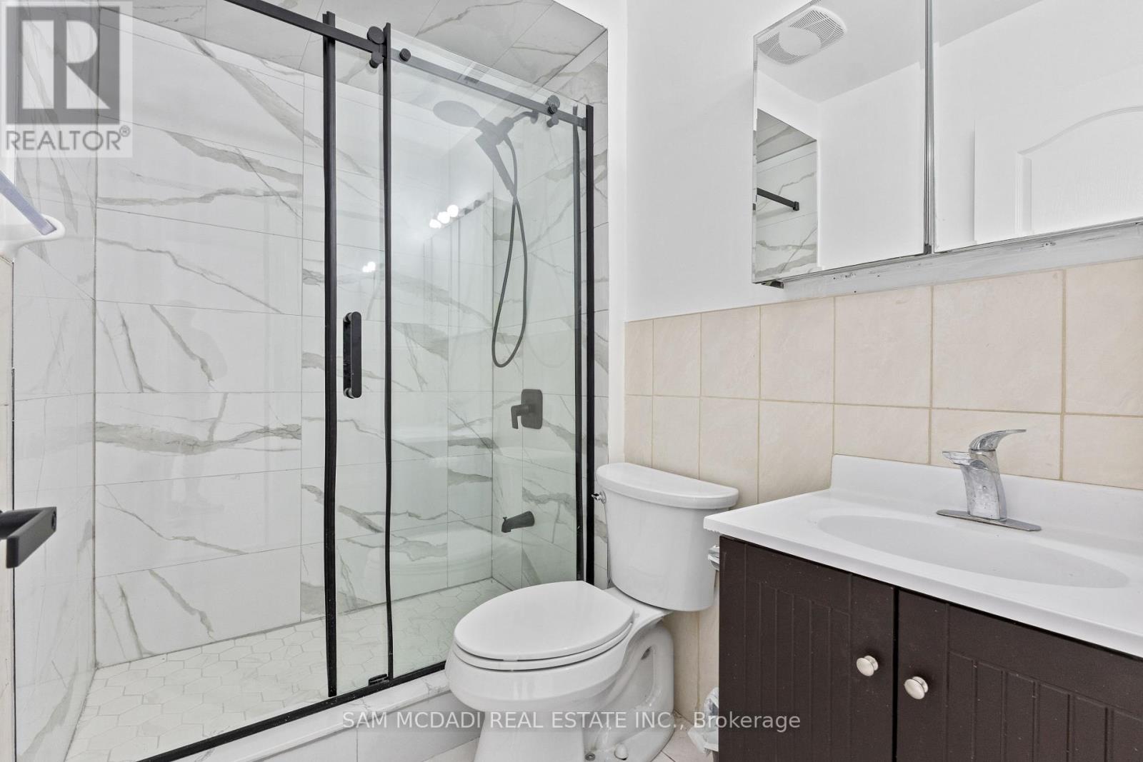3 - 2922 Islington Avenue Property Photo 8