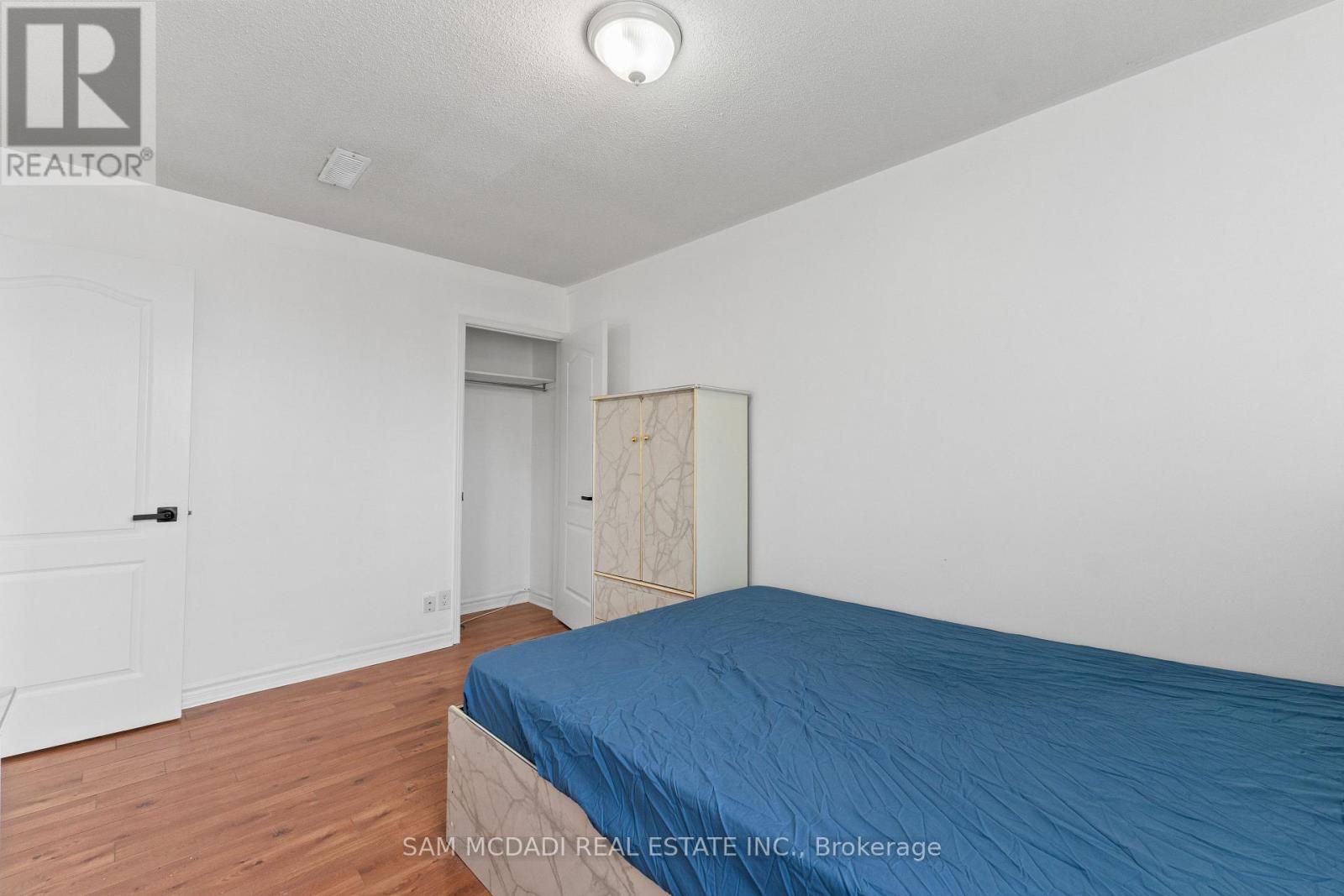 3 - 2922 Islington Avenue Property Photo 14