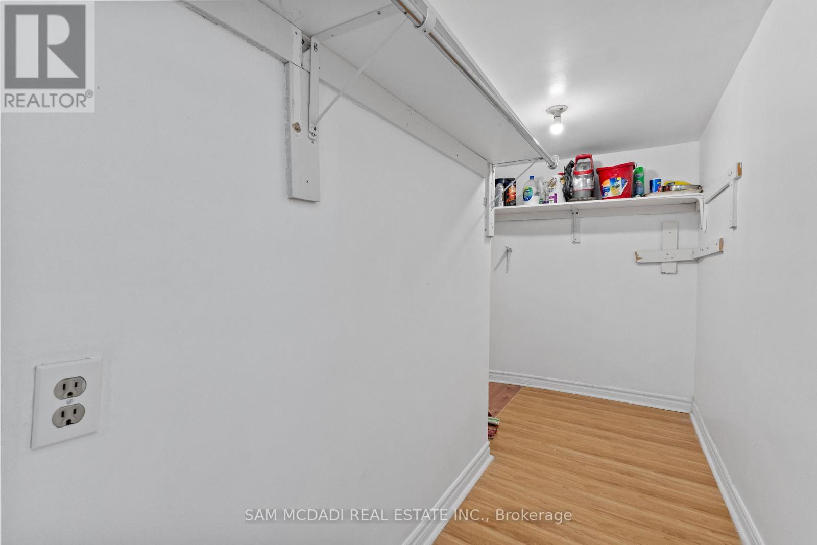 3 - 2922 Islington Avenue Property Photo 17