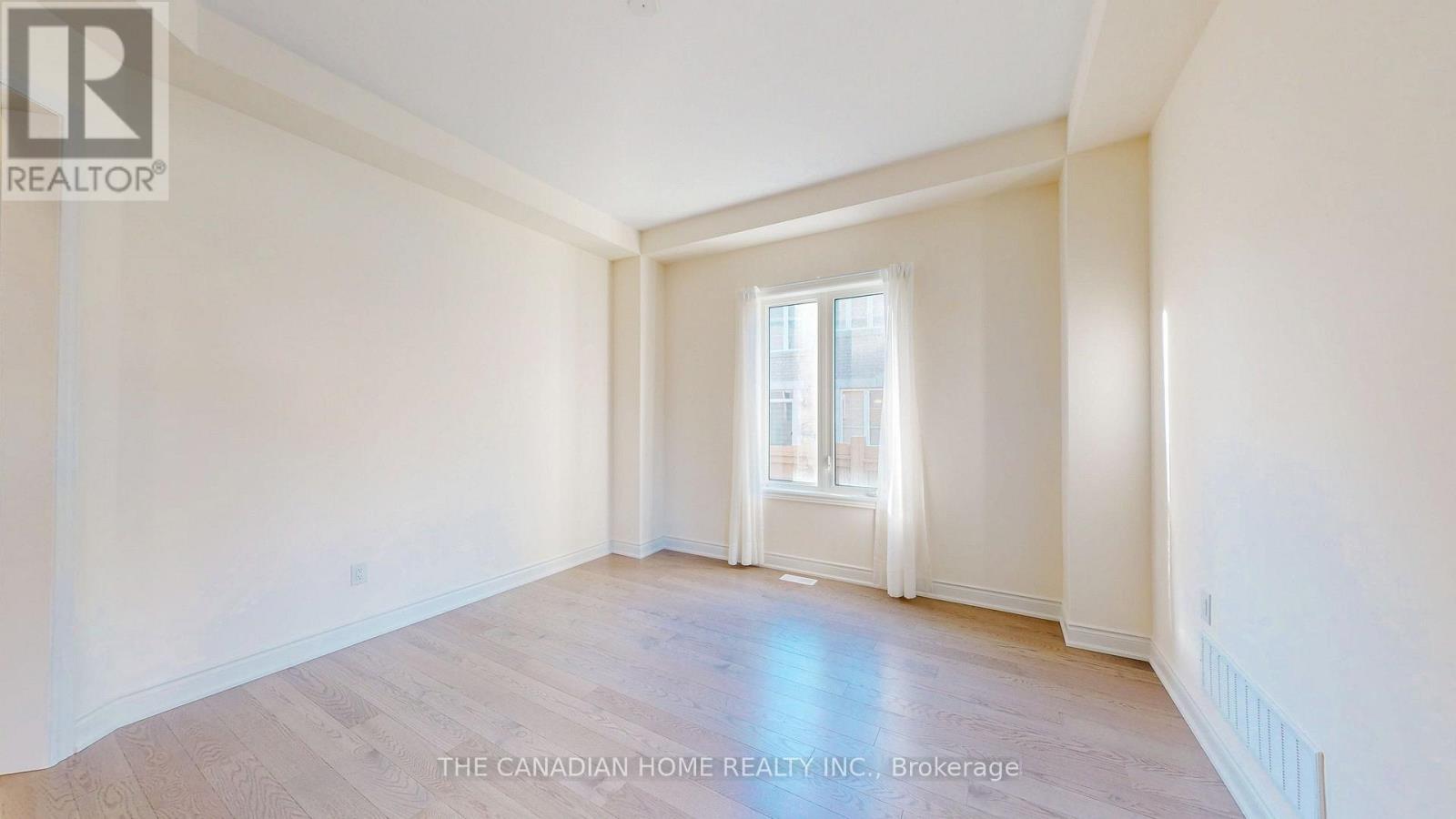 70 Stratford Drive Property Photo 10