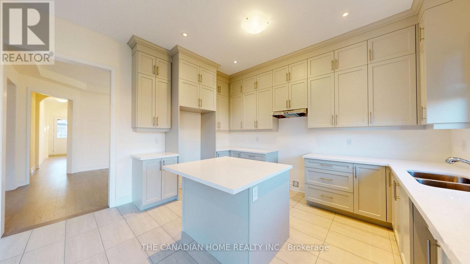 70 Stratford Drive Property Photo 15