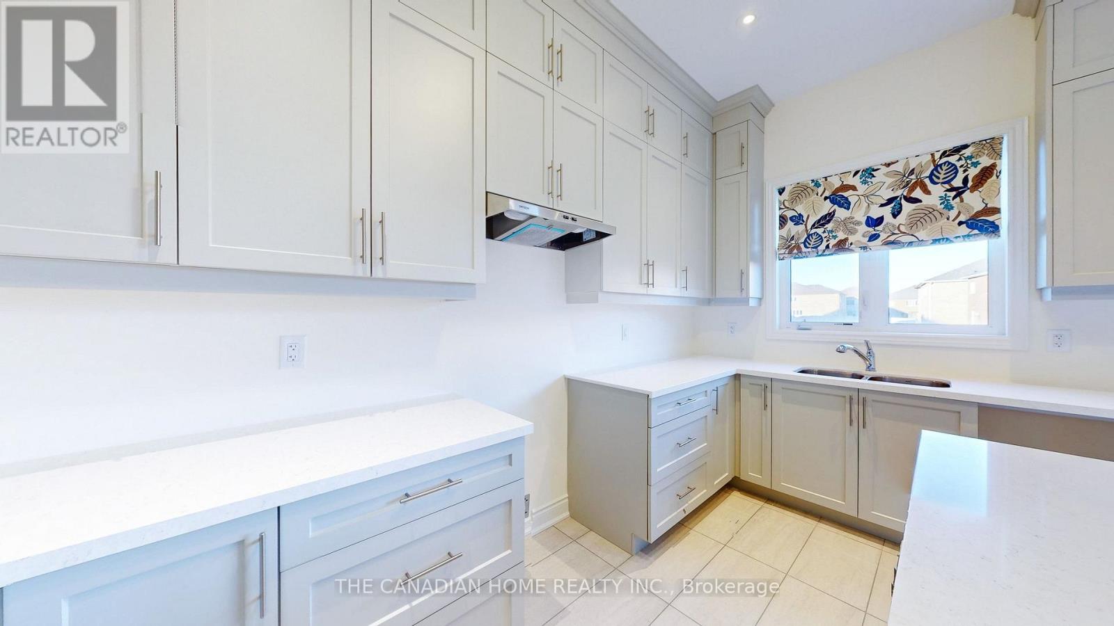 70 Stratford Drive Property Photo 18