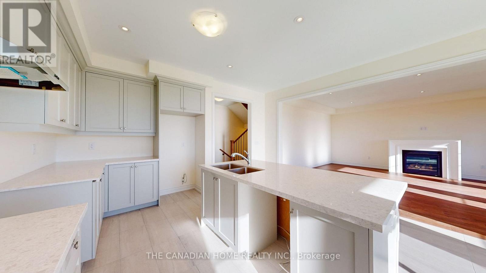 27 Stratford Drive Property Photo 8