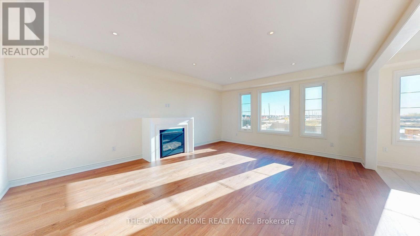 27 Stratford Drive Property Photo 14