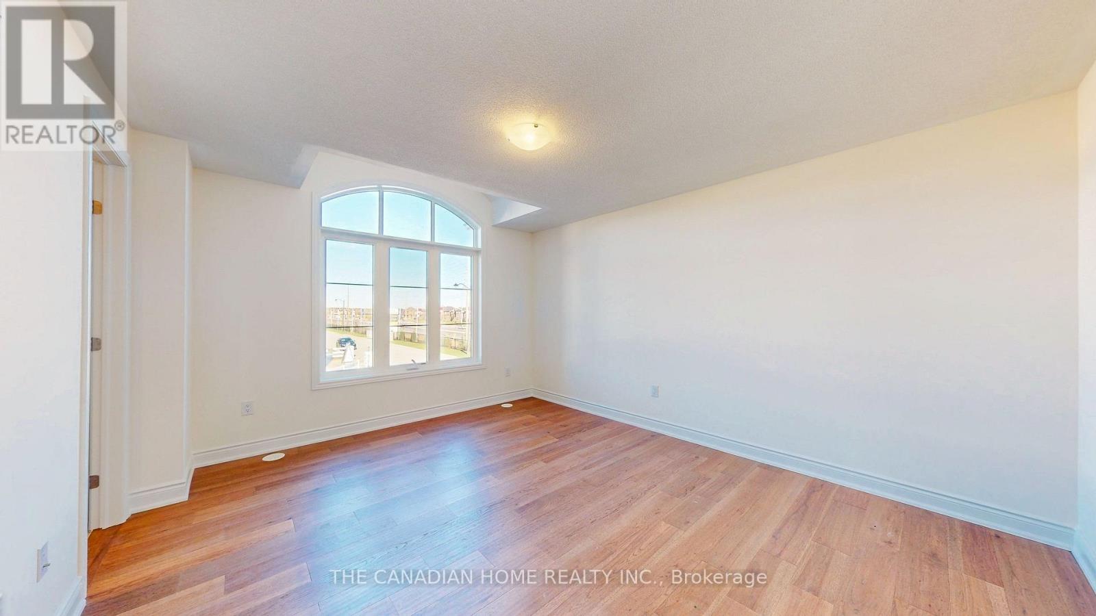 27 Stratford Drive Property Photo 17