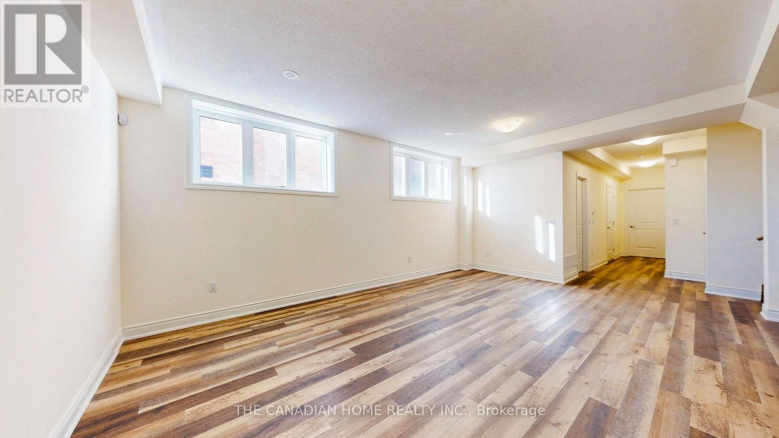 27 Stratford Drive Property Photo 38