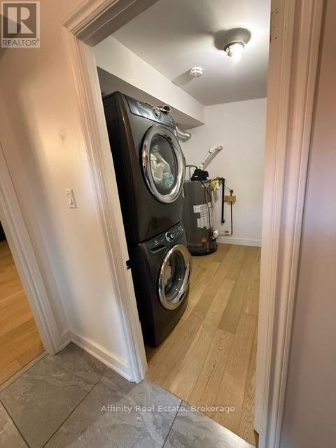 121 Paisley Boulevard E Property Photo 20