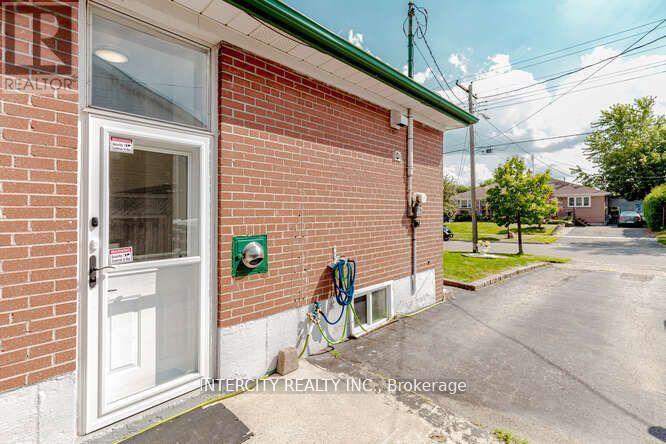 Bsmt - 67 Raylawn Crescent Property Photo 2