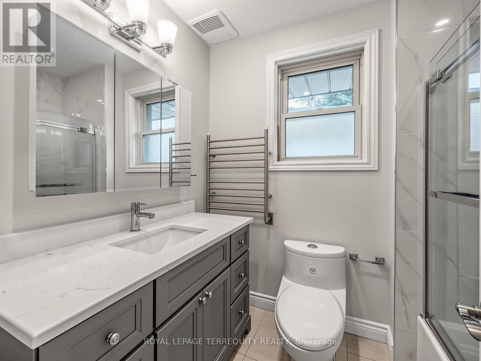 359 Renforth Drive Property Photo 21
