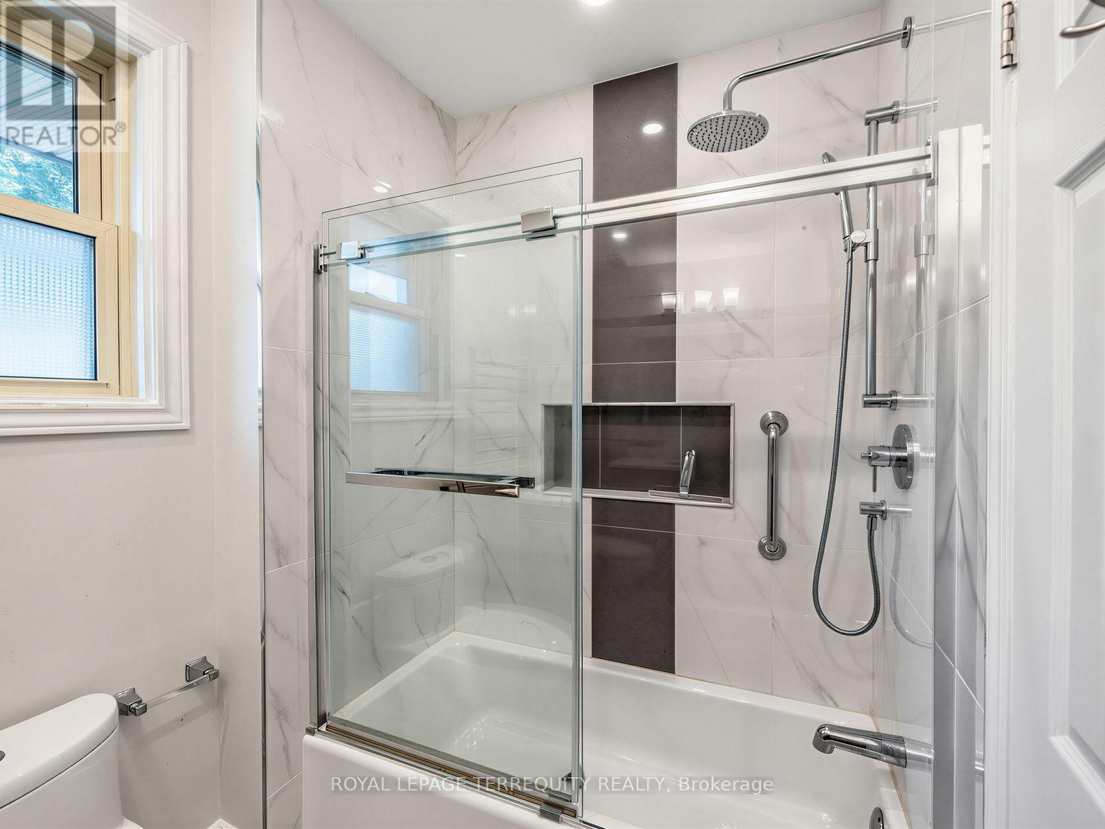 359 Renforth Drive Property Photo 22