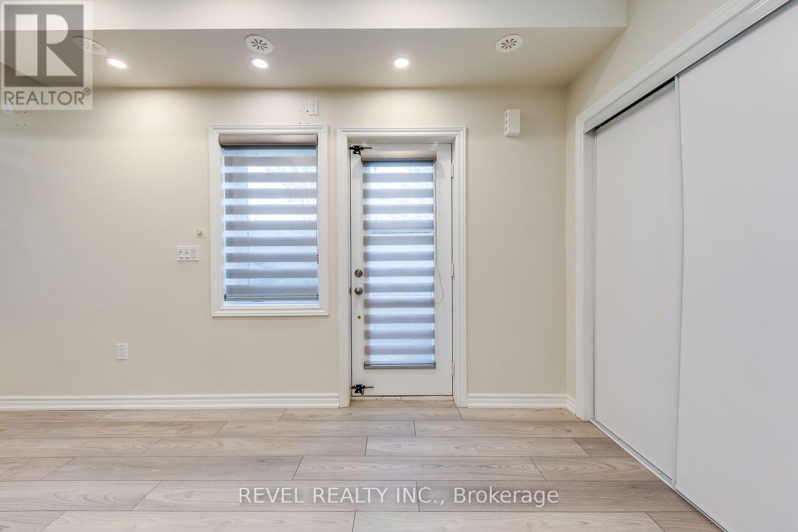 402 - 70 Halliford Place Property Photo 5