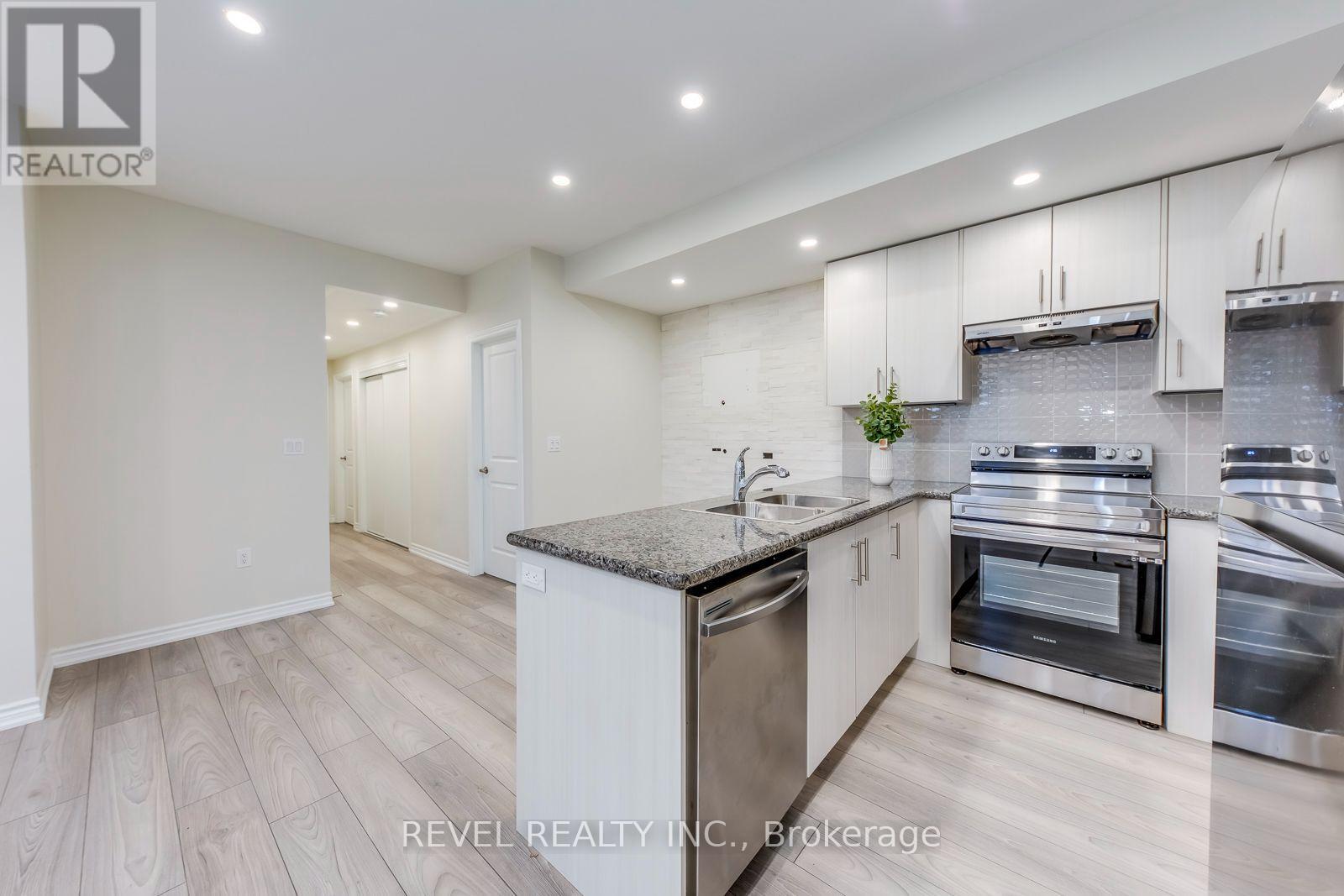 402 - 70 Halliford Place Property Photo 15