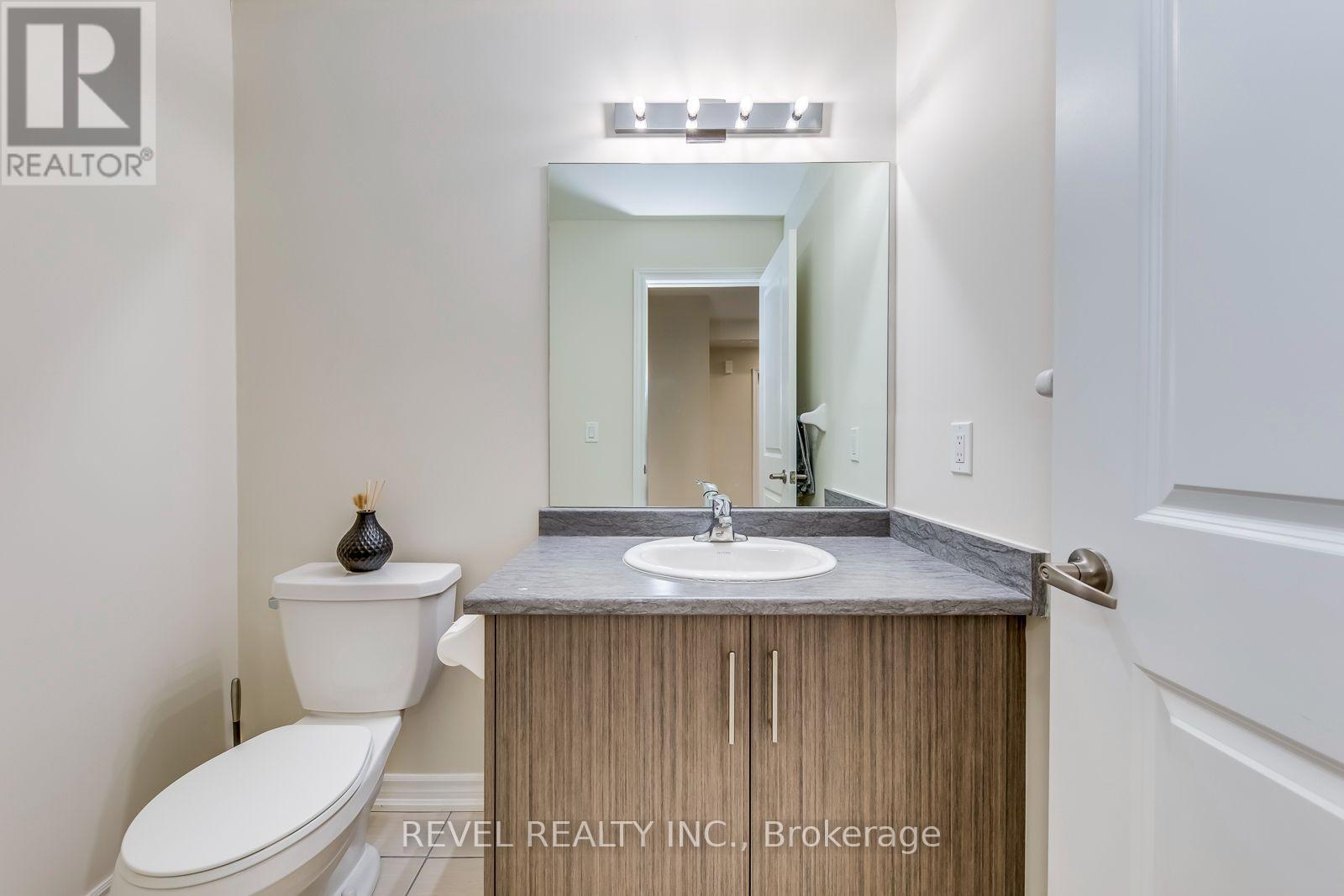 402 - 70 Halliford Place Property Photo 24