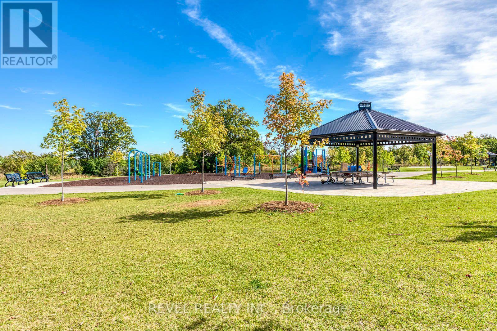 402 - 70 Halliford Place Property Photo 27