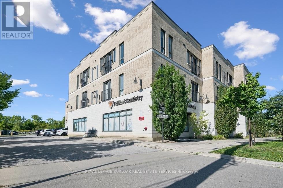 100 Bronte Street S Property Photo 1