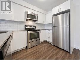 100 Bronte Street S Property Photo 4