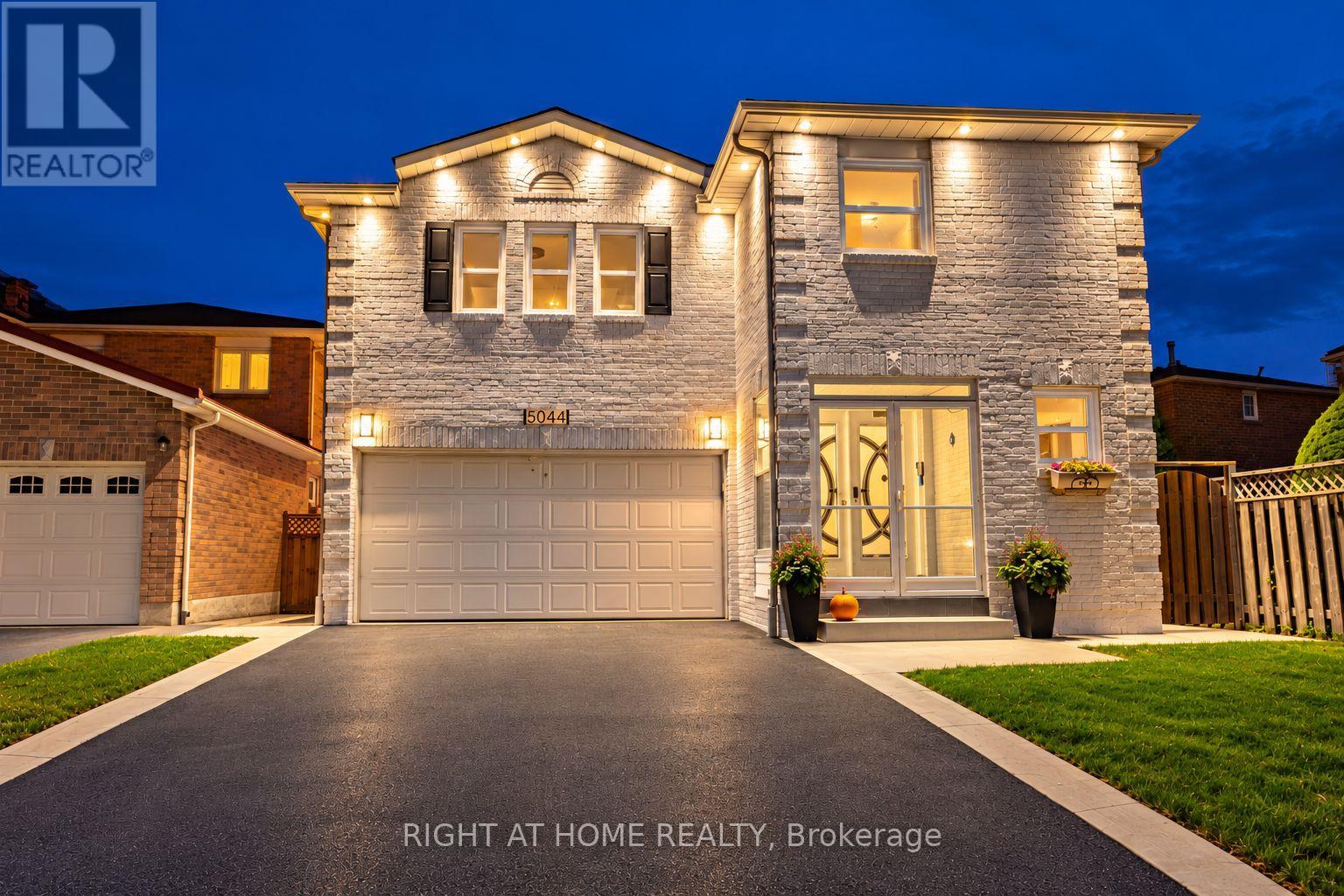 5044 Guildwood Way E Property Photo 1