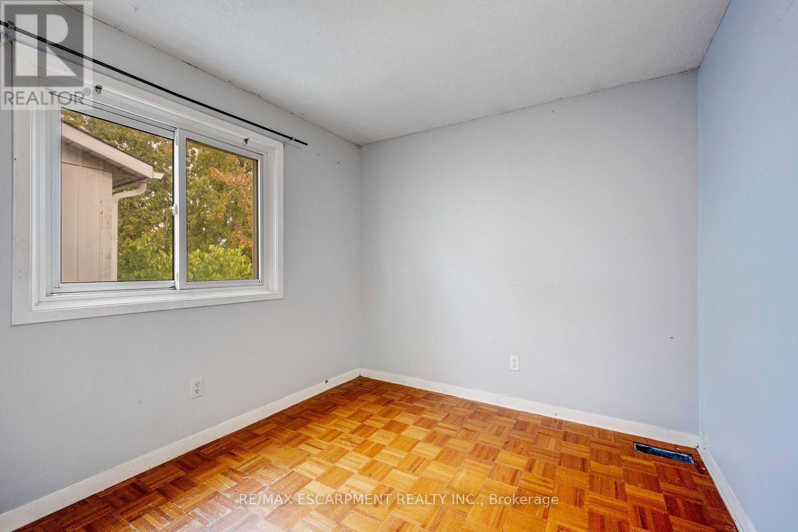 13 Holmstead Court Property Photo 21