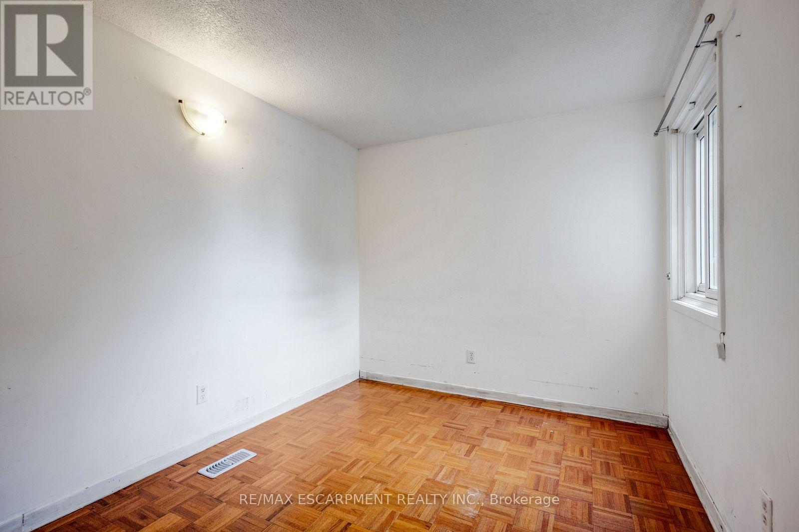 13 Holmstead Court Property Photo 26
