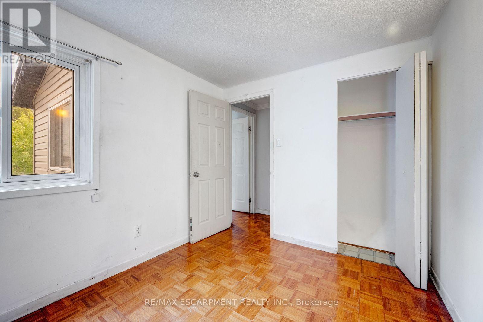 13 Holmstead Court Property Photo 27