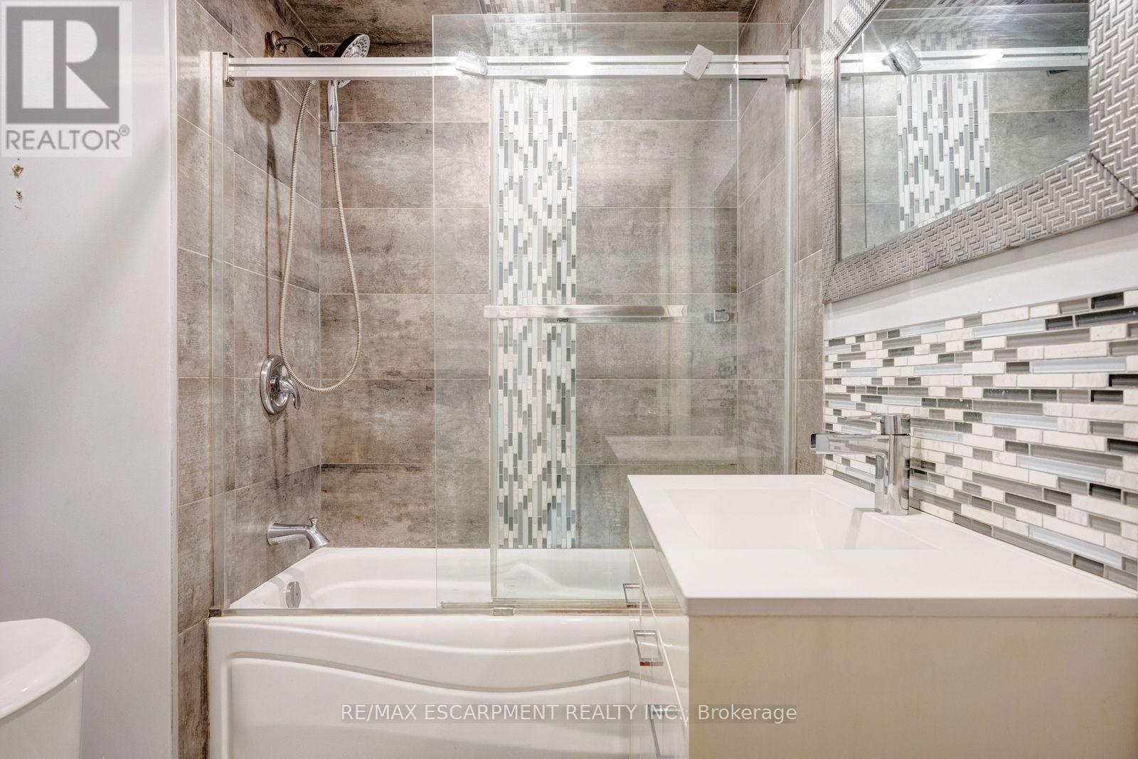 13 Holmstead Court Property Photo 30