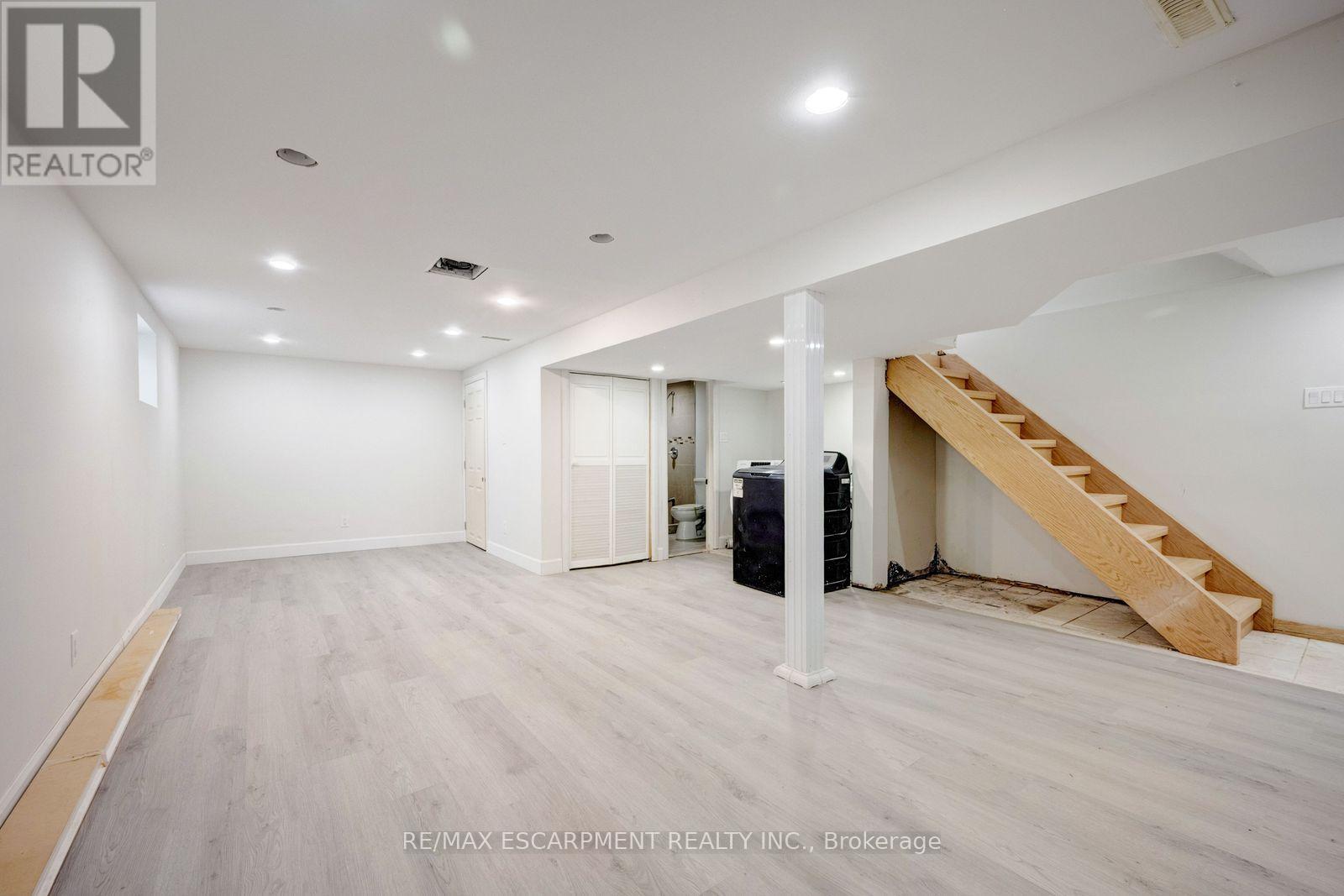 13 Holmstead Court Property Photo 32