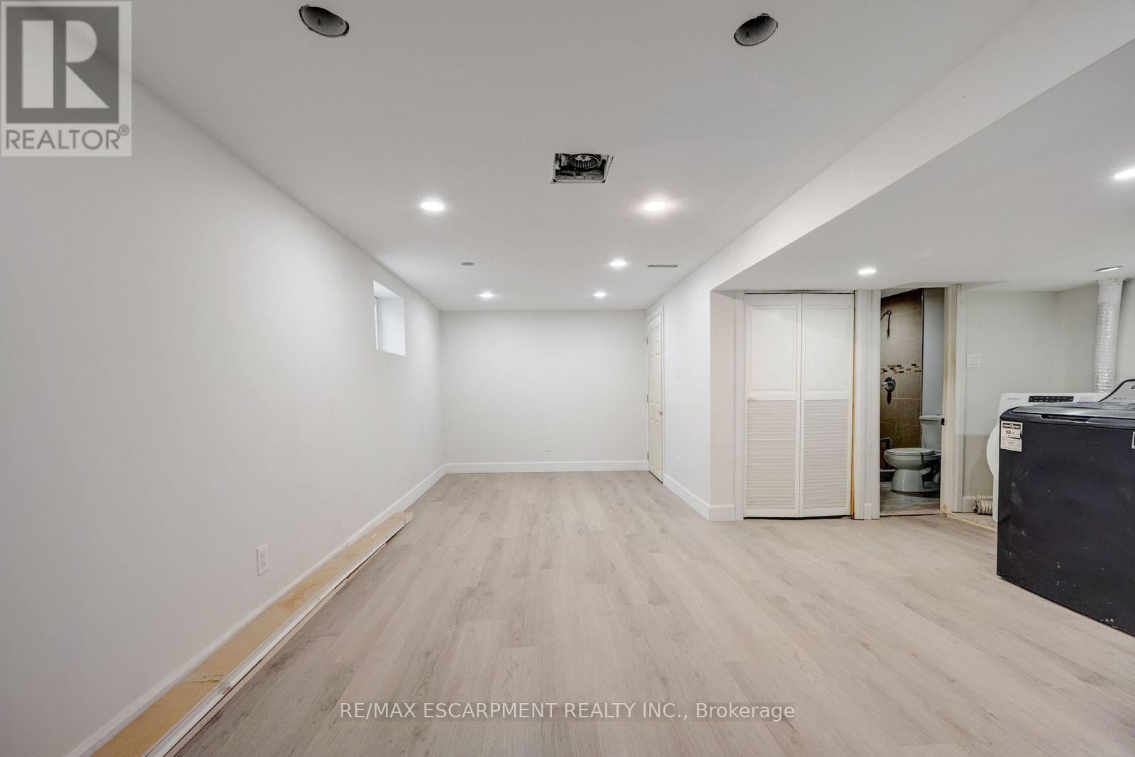 13 Holmstead Court Property Photo 34