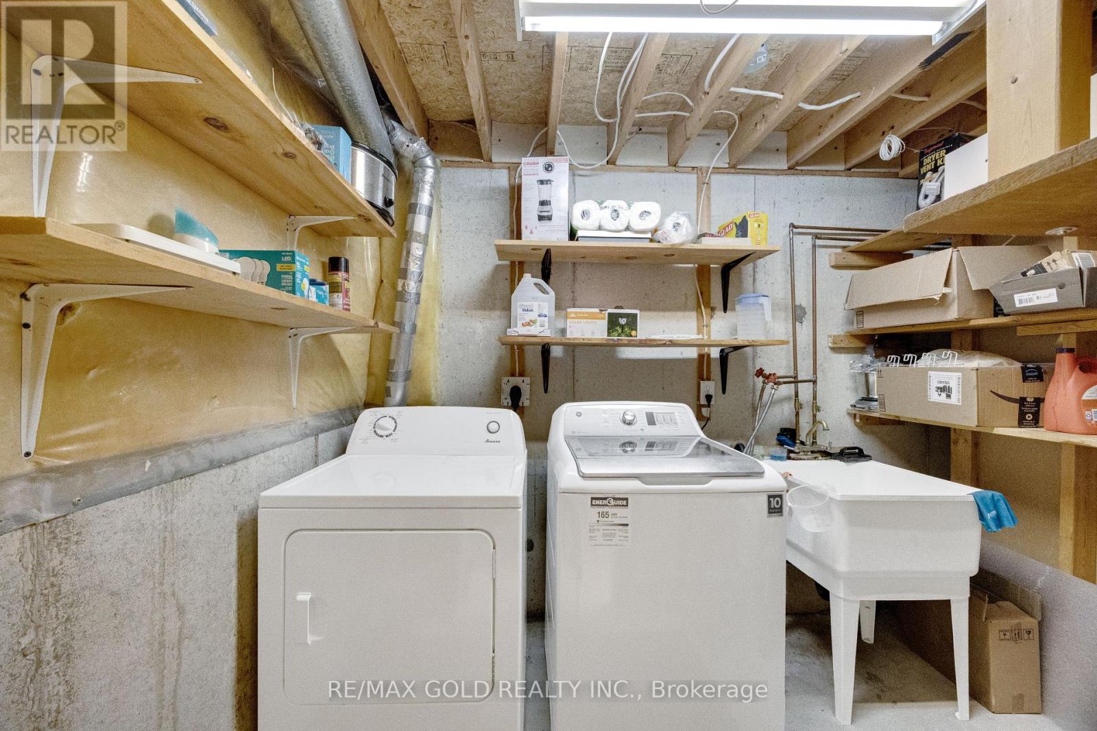 75 - 2555 Thomas Street Property Photo 36