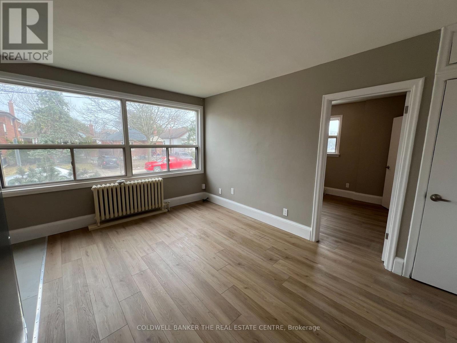 4 - 108 Grandville Avenue Property Photo 3