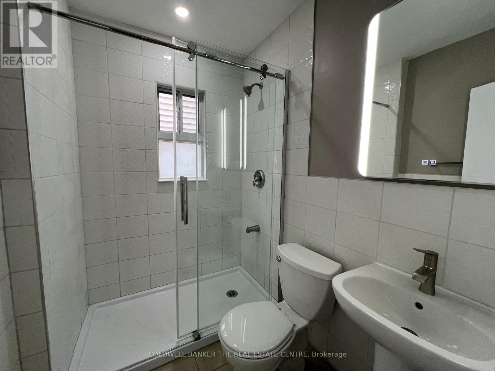 4 - 108 Grandville Avenue Property Photo 5