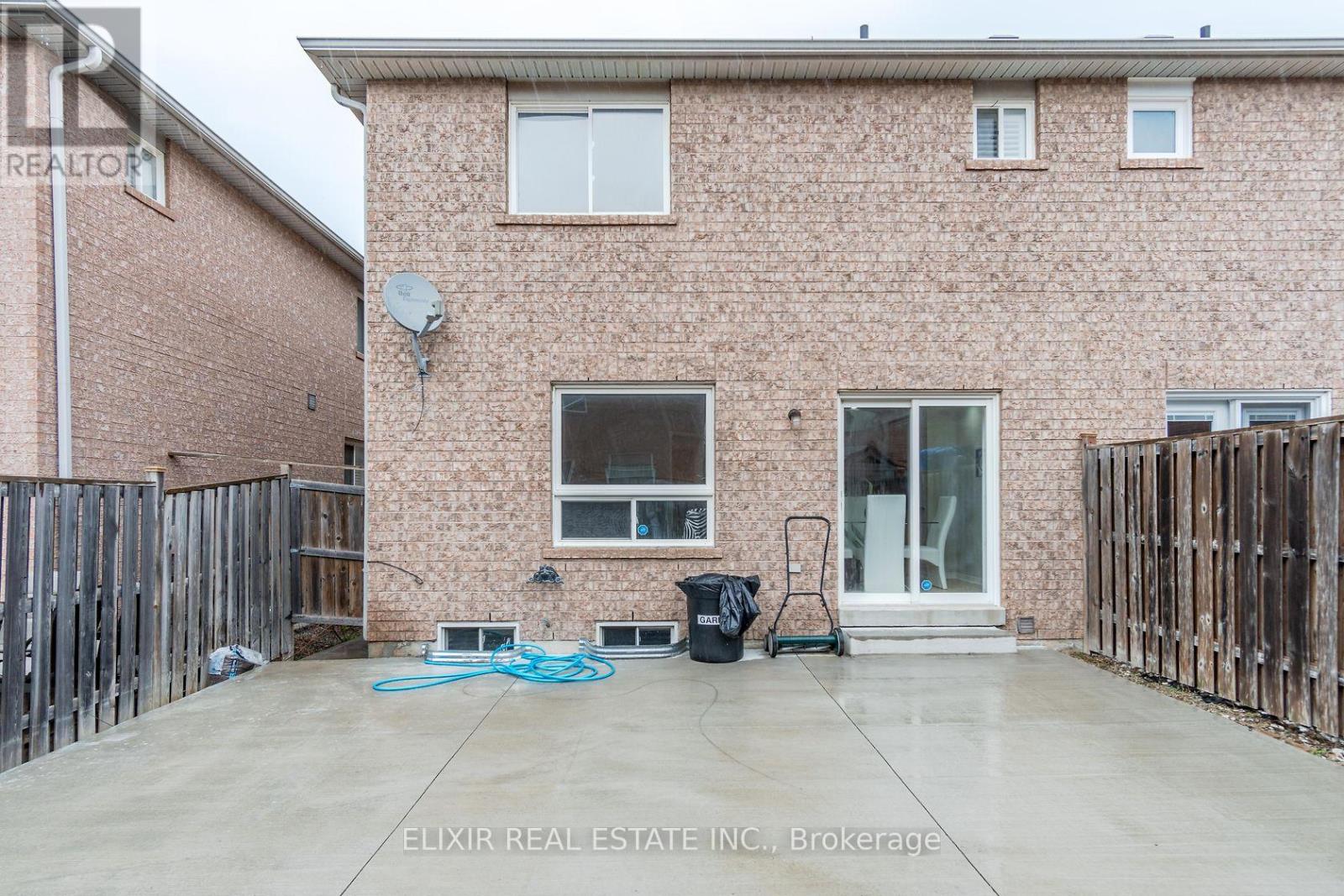 32 Trumpet Valley Boulevard Property Photo 25